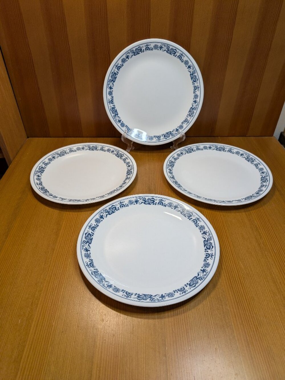 Lot of 4 Corelle OLD TOWN BLUE ONION Dinner Plates 10 1/4" Plate Set - GUC